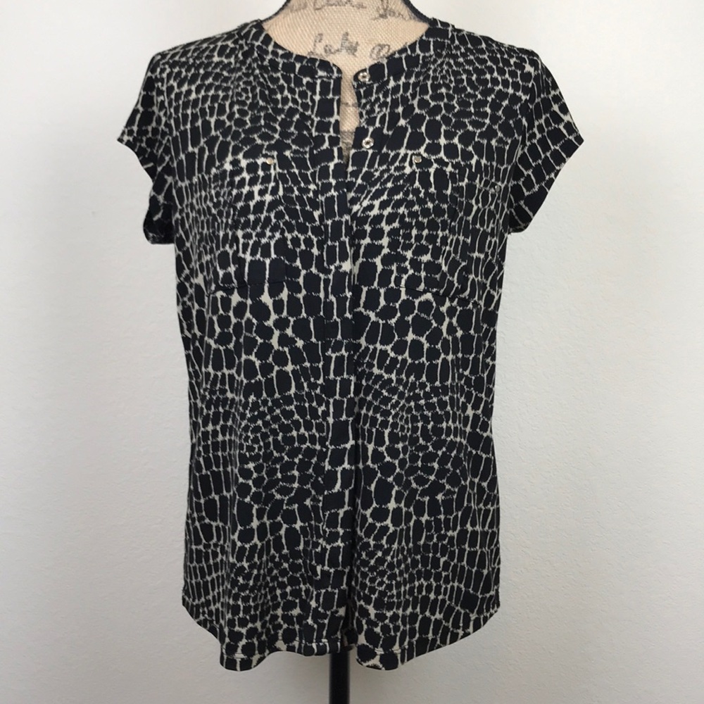 Dana Bachman top